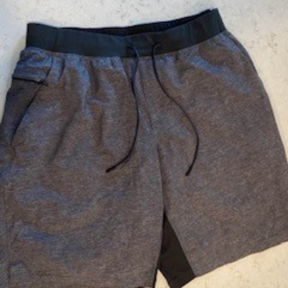Lululemon Mens THE Shorts Out of Mind - XL